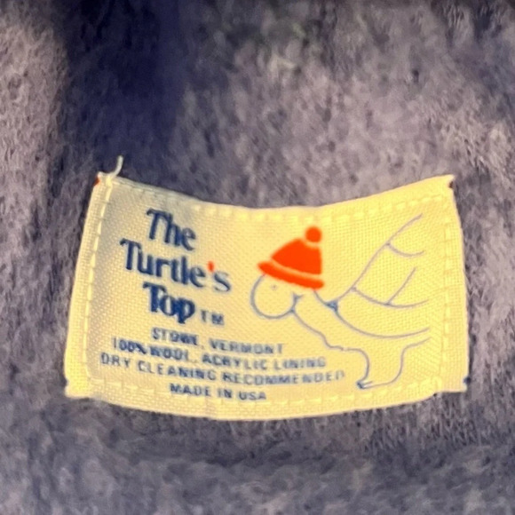 The Turtle’s Top Purple Wool PomPom Ski Hat Beany Stowe Vermont - Picture 5 of 6